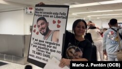 Ailex Marcano, la madre del prisionero político cubano del 11J Ángel Jesús Véliz Marcano, llegó el 24 de mayo de 2024 a Miami como beneficiaria del programa de Parole Humanitario.