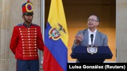 El presidente colombiano, Gustavo Petro, habla durante un acto simbólico de la presentación del proyecto de reforma de salud en Bogotá, Colombia. (REUTERS/Luisa González).