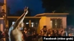 Protesta en Caimanera. (Captura de video/Facebook)