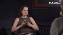 Entrevista a la periodista e historiadora Anne Applebaum en el servicio ucraniano de la VOA