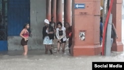 Calle inundada debido a las intensas precipitaciones de este sábado, 22 de junio de 2024, en La Habana. (Foto: Facebook, Nelson Ricardo Sierra)