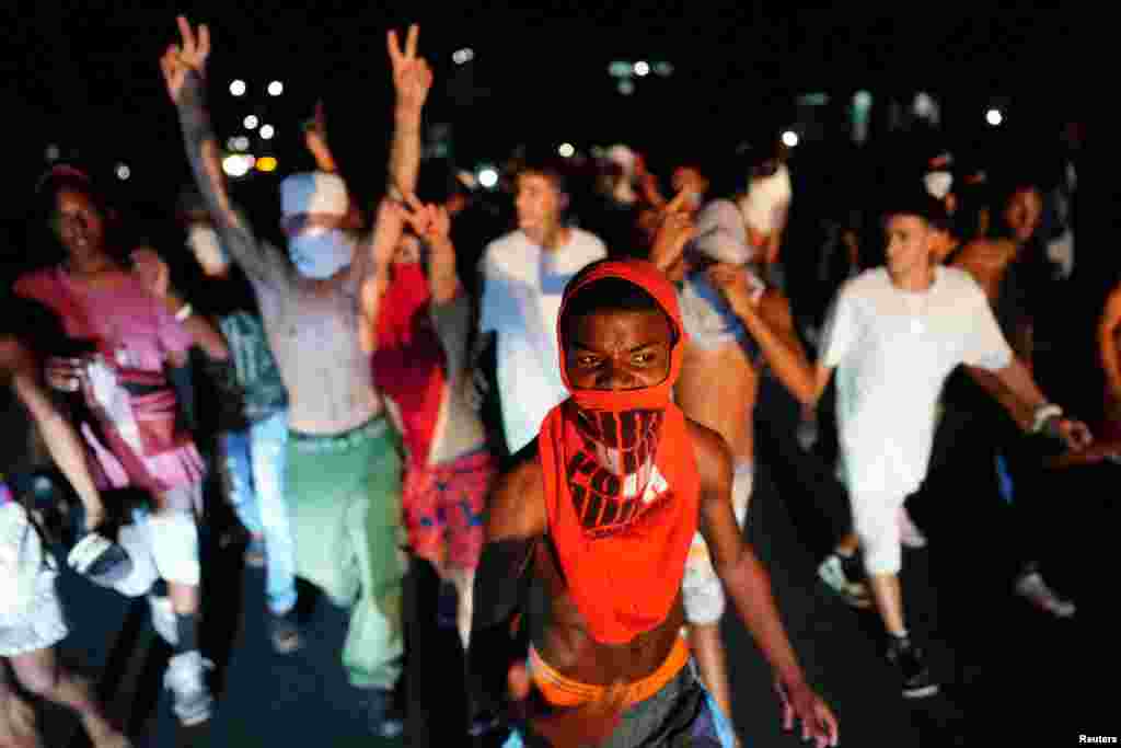 Los cubanos volvieron a salir a las calles a protestar el viernes 30 de septiembre. Tropas paramilitares y policías fueron movilizadas para enfrentar a los manifestantes.