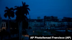 La Habana a oscuras, en medio del apagón. (AP/Ismael Francisco/Archivo)