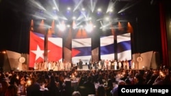 Interpretan la canción ganadora del Grammy "Patria y Vida"