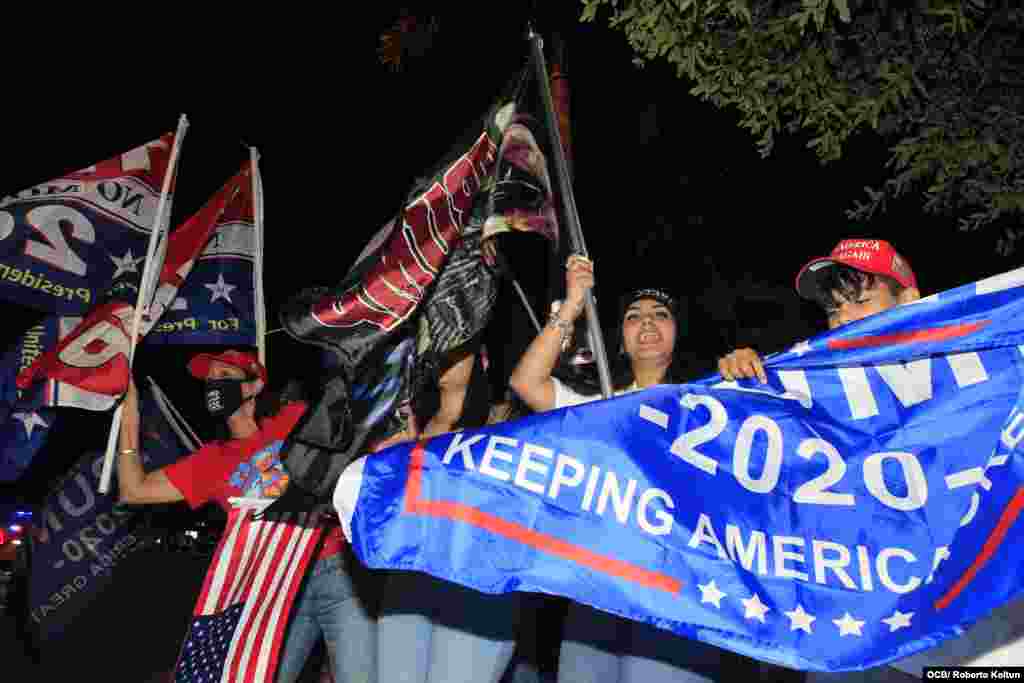 Cubanos se manifiestan dando la victoria a la reelecci&#243;n de Donald Trump.