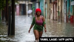 Numerosas zonas de la capital cubana fueron inundadas por las intensas lluvias el 3 de junio de 2022.