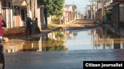 A pesar de la sequía, nadie pone control al derroche de agua en Güira de Melena.