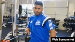 Yuriorkis Gamboa, pugilista cubano de 38 años de edad. Excampeón del mundo. 