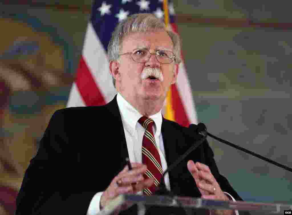 John Bolton, asesor de Seguridad Nacional de Estados Unidos, durante su discurso en la emblemática Torre de la Libertad, Miami. (Foto: Roberto Koltun)