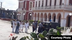 Las Damas de Blanco son a menudo arrestadas y multadas por manifestarse los domingos pacíficamente.