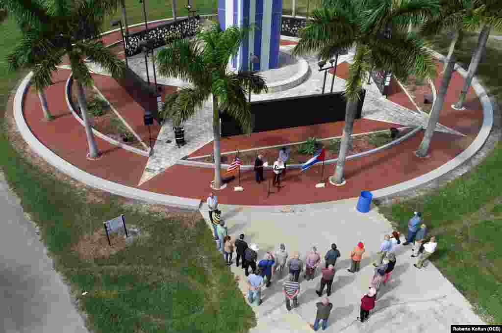 Vista aérea del Memorial Cubano en la Universidad Internacional de la Florida.