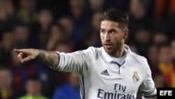 El defensa del Real Madrid, Sergio Ramos celebra su tanto ante el FC Barcelona.