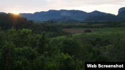 Reporta Cuba. Valle de Viñales, Pinar del Río. Youtube.