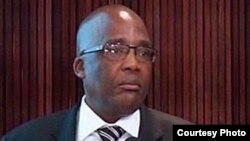 Aaron Motsoaledi,ministro de Salud de Sudáfrica, transmitió un mensaje de pesar por la muerte de los estudiante.