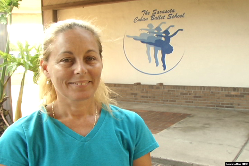 Wilmian Hernández, fundadora y directora de la Escuela de Ballet Cubano de Sarasota, y esposa de Ariel Serrano