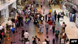 Venezolanos en el aeropuerto de Maiquetía "Simón Bolívar"