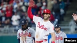 La franela de Bryce Harper es la más vendida del béisbol.