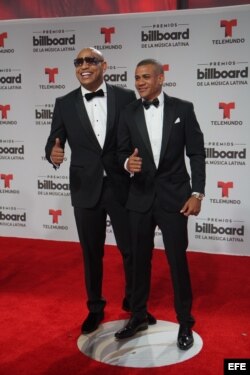 Los integrantes del grupo cubano Gente de Zona en los Premios Billboard a la Música Latina 28 de abril de 2016.