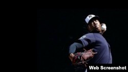 El taponero cubano Aroldis Chapman, estrenando el uniforme de los Yankees de Nueva York.