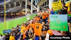 Admiradores de José Fernández en el estadio de los Marlins