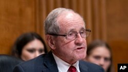 El senador Jim Risch, republicano de Idaho, miembro del Comité de Exteriores, el 18 de octubre de 2023. (AP/Stephanie Scarborough).