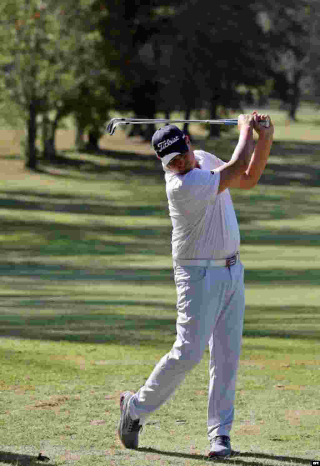 Antonio Castro Soto del Valle participa en un &quot;clinic&quot; (clase intensiva) impartido por el golfista español Miguel Ángel Jiménez , en La Habana, Cuba.