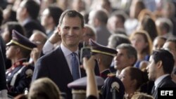 El príncipe Felipe durante la ceremonia de investidura del nuevo presidente de El Salvador, Salvador Sánchez Cerén hoy, domingo 1 de junio de 2014.