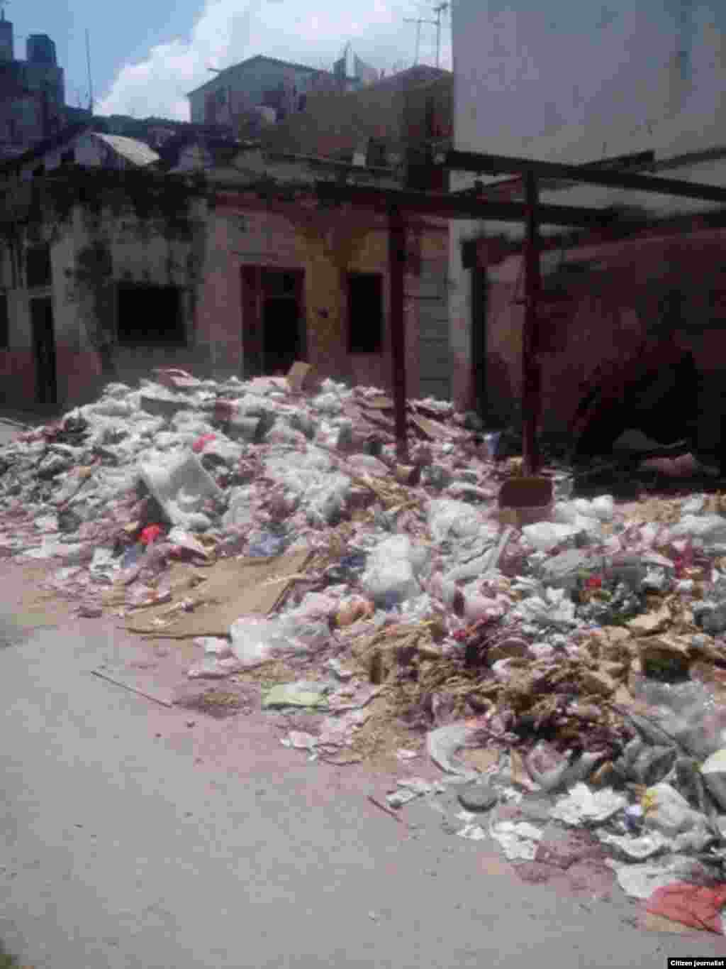 &nbsp;Calle Gloria entre Águila y Revillagigedo, municipio Habana Vieja.