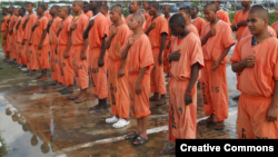 Prisioneros en la cárcel Central de Belice. Foto: Kolbe Foundation.