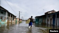 Inundaciones por huracán Milton en Batabanó. REUTERS/Norlys Perez