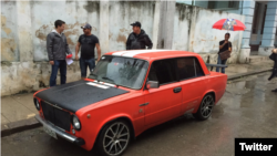 Un Lada en Top Gear USA. @Adamferrara