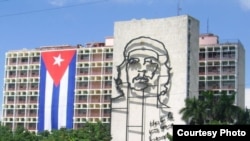 Edificio A del MININT en La Habana, Cuba.