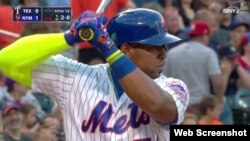 El jardinero izquierdo de los Mets, Yoenis Céspedes.