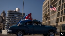 Las nuevas medidas forman parte de la política de “apoyo al pueblo cubano” anunciada por la administración Biden / Foto: Ramon Espinosa (AP)