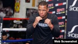 Sullivan Barrera entrena para su próximo combate.