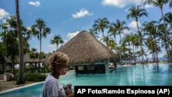 Turistas en Cuba durante la pandemia. AP Foto/Ramón Espinosa