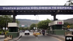 Cruce de frontera Colombia-Venezuela.