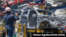 La fábrica de General Motors en Quito, Ecuador cerrará su producción el viernes 6 de septiembre del 2024, en medio de la presión de los competidores locales. [Foto: Néstor Aguilera/VOA]