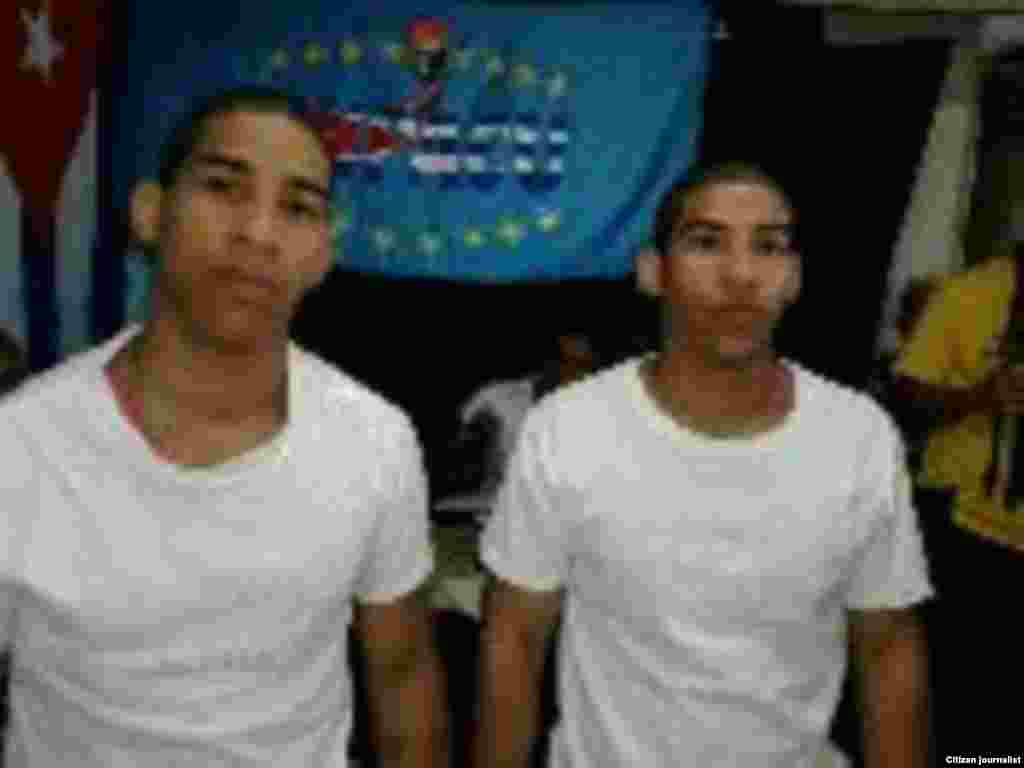 Los hermanos Diango Vargas Martin y Bianko Vargas.