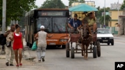 Un coche de caballos en La Habana (Foto: Ismael Francisco/AP).