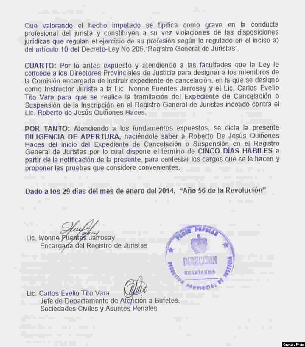 Notificación al abogado Roberto Quiñones