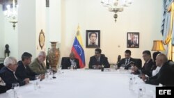 Gobierno y oposición de Venezuela acuerdan empezar proceso de diálogo