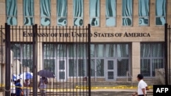 Vista parcial de la embajada de Estados Unidos en La Habana. (Archivo)