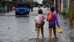 Cubanos afectados por el huracán Rafael siguen viviendo una pesadilla