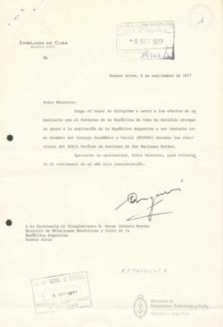 Uno de los documentos desclasificados que sirvieron al autor para su investigación sobre los vínculos de la dictadura militar argentina con el régimen de Fidel Castro.