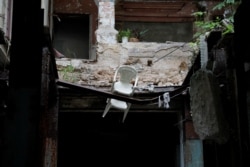 Un edificio en ruinas en la Habana Vieja. (REUTERS/Jim Bourg)