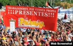 Cuentapropistas cubanos han desfilado en el desfile del 1 de Mayo en los últimos años.