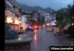 En Puerto Vallarta el huracán Patricia sólo dejó lluvias.