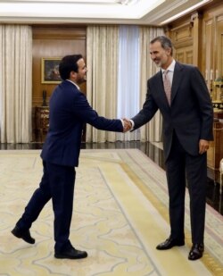 El Rey Felipe VI (derecha) recibe a Garzón en el Palacio de la Zarzuela en septiembre. Para referirse al monarca, el ahora ministro lo ha llamado "ciudadano Felipe de Borbón" (Foto: Andrés Ballesteros/AFP).