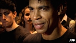 Carlos Acosta.